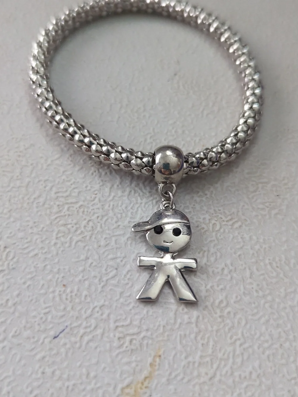 Bracelets - Picture 4 of 5